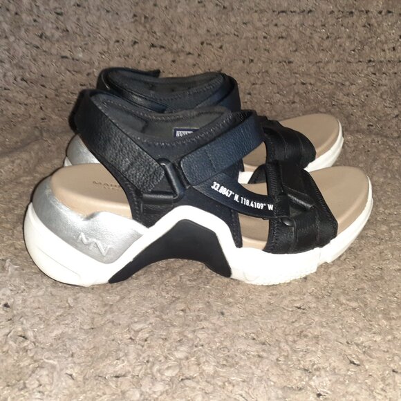 MARK NASON LOS ANGELES-Black/White/Beige/Silver Sport Sandals-Sz 7.5-Excellent - Picture 4 of 8